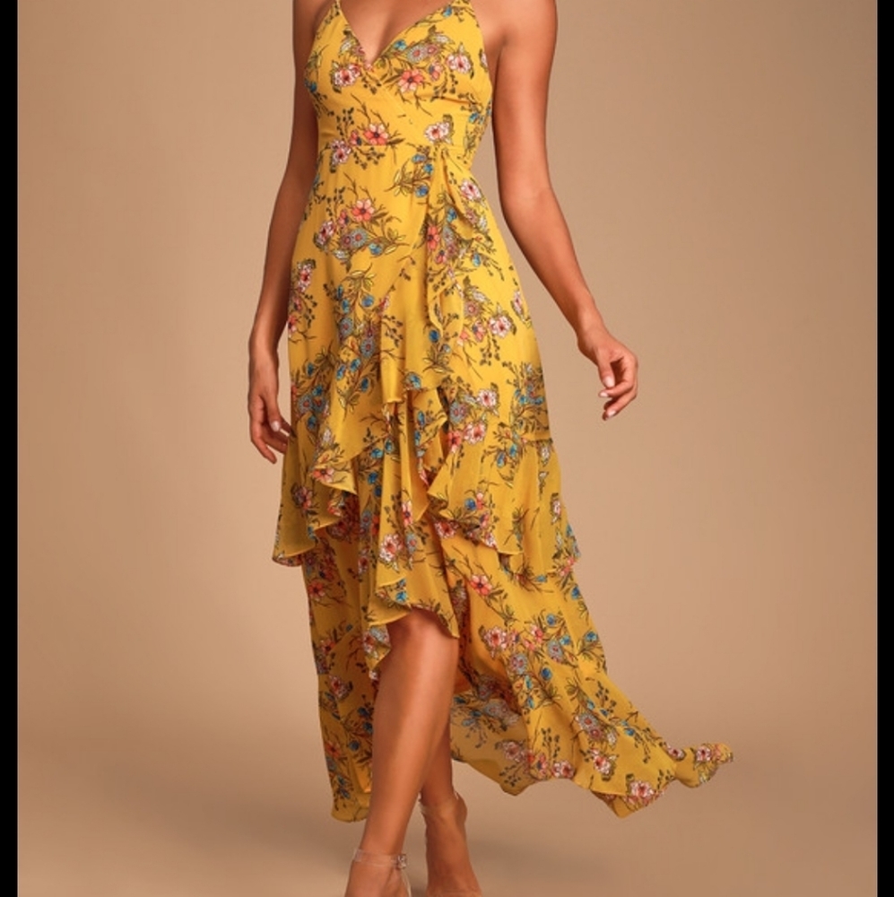 Lulus Yellow Ruffle Floral Dress M